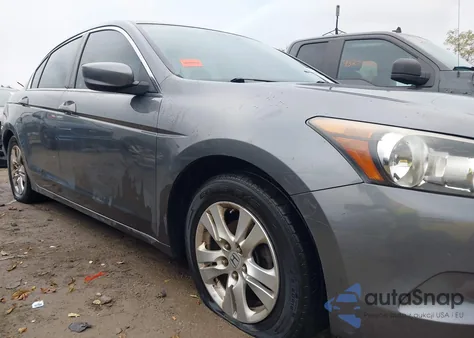 2010 Honda Accord 2.4 Lx-P z USA, uszkodzony, nr VIN 1HGCP2F48AA139675